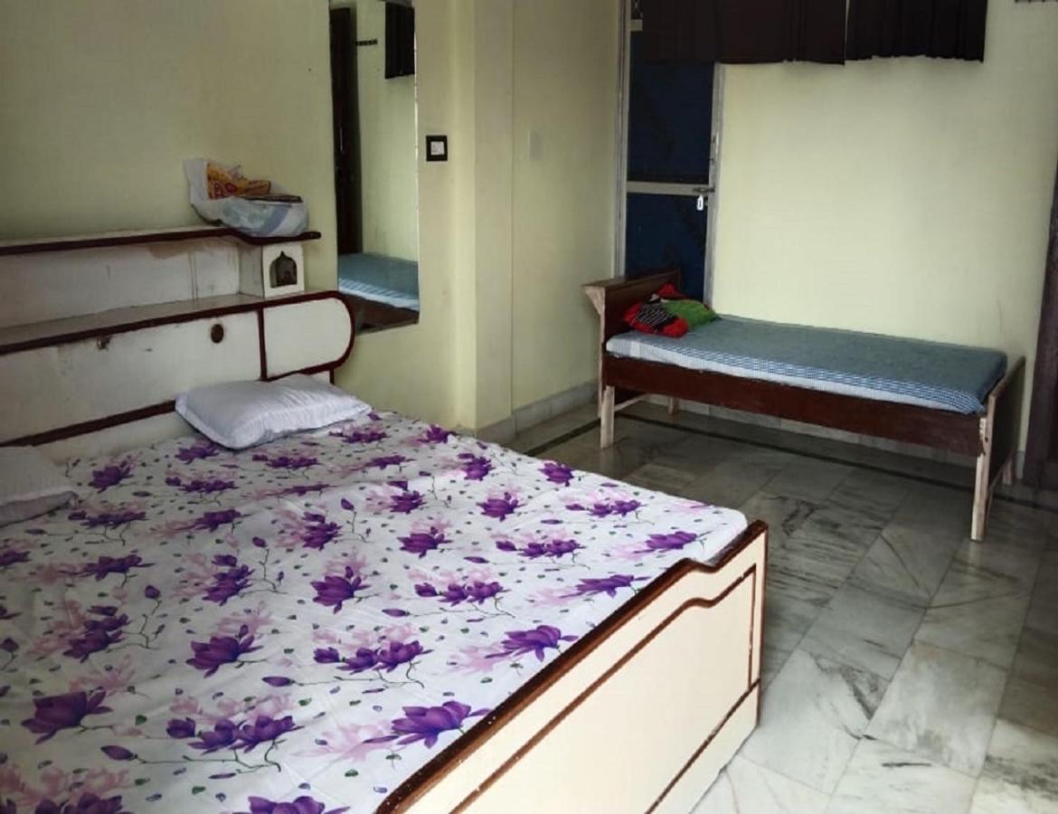 Ishwari Guest House,