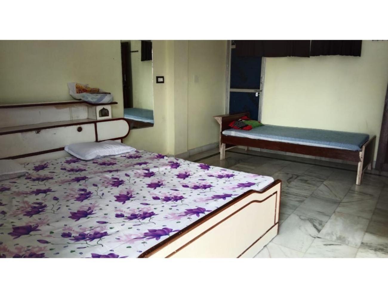Ishwari Guest House, Homestay